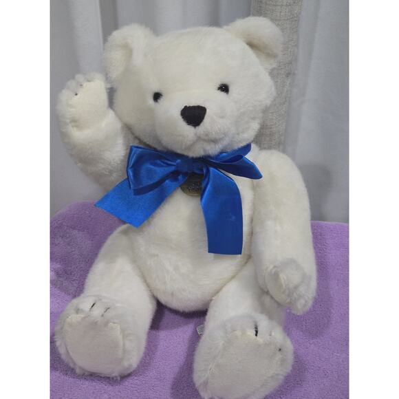 Beary Adorable And Sweet, 40 Year Old Stuffed Teddy Bear, White Fur, 1985 Dakin - Picture 2 of 9